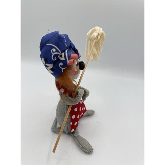 1971 Annalee Cleaning Mouse Doll 6” Red Polka Dot Apron Mop Curlers Bandana VTG - Picture 2 of 6